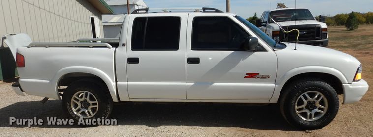 image for item DI6783 2004 GMC Sonoma SLS  Crew Cab pickup truck