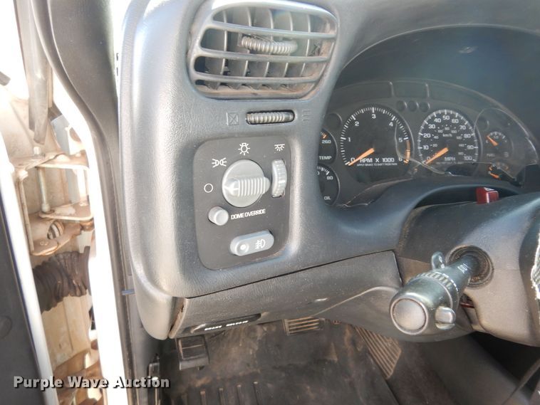 image for item DI6783 2004 GMC Sonoma SLS  Crew Cab pickup truck