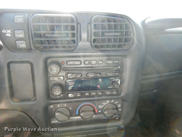 image for item DI6783 2004 GMC Sonoma SLS  Crew Cab pickup truck