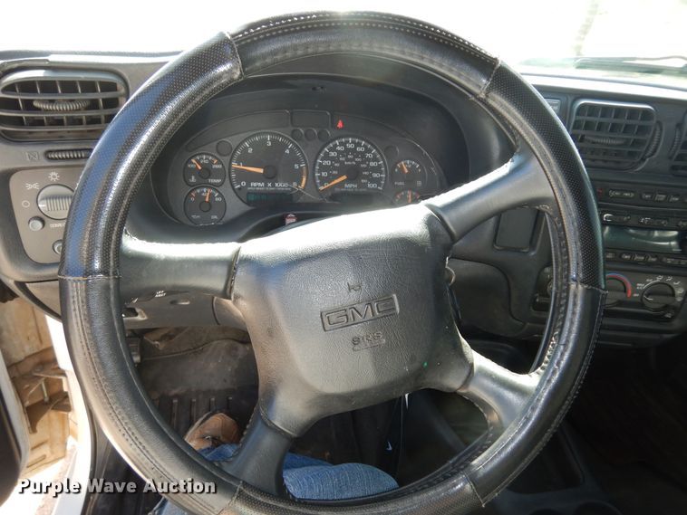 image for item DI6783 2004 GMC Sonoma SLS  Crew Cab pickup truck