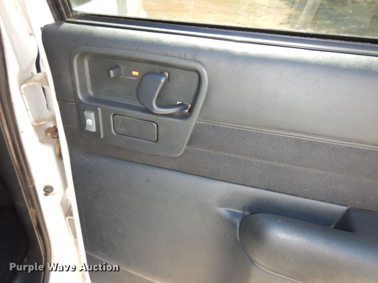 image for item DI6783 2004 GMC Sonoma SLS  Crew Cab pickup truck