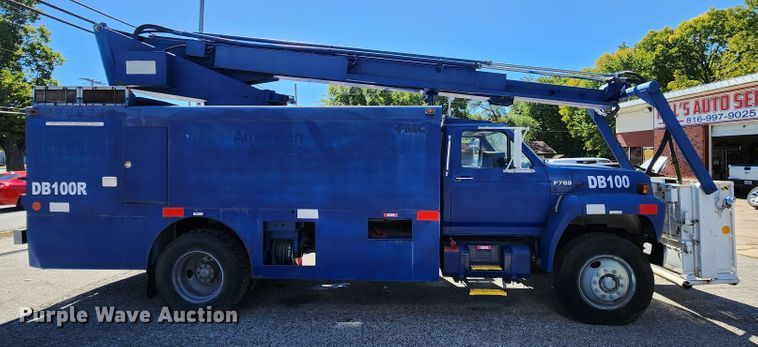 image for item DL6708 1993 Ford F700  de-icer truck