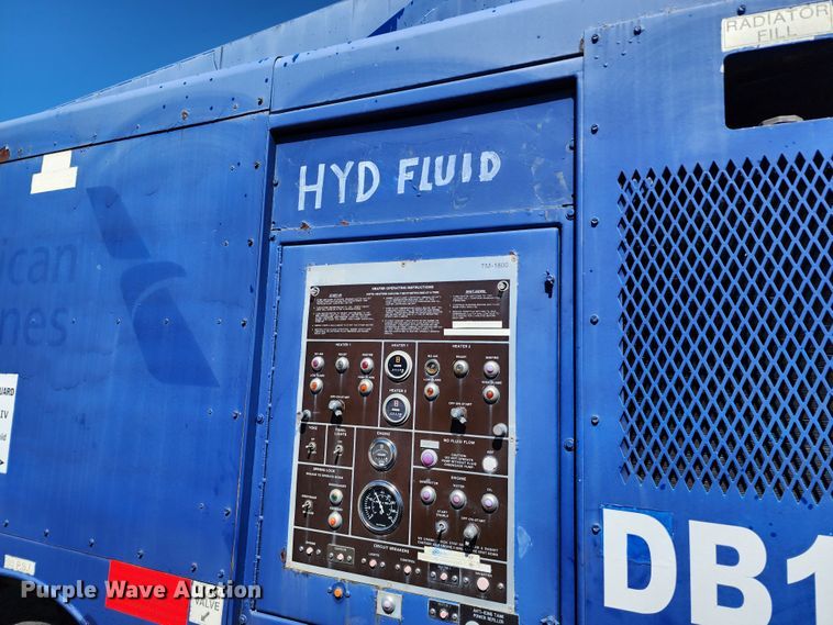 image for item DL6708 1993 Ford F700  de-icer truck