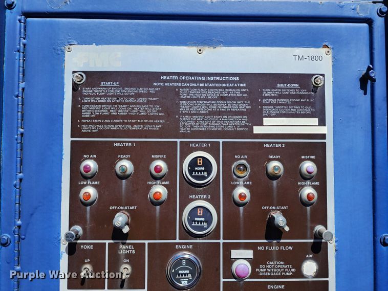 image for item DL6708 1993 Ford F700  de-icer truck