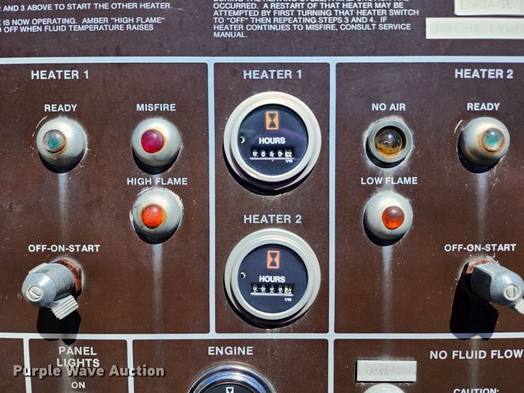 image for item DL6708 1993 Ford F700  de-icer truck