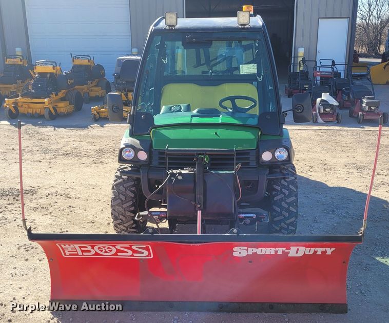 image for item DM1050 2015 John Deere 825i Gator utility vehicle