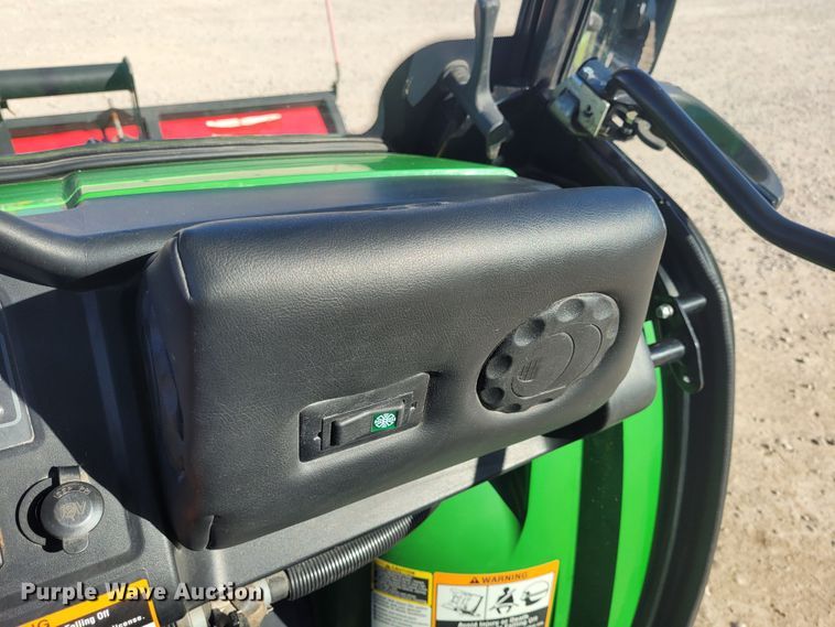 image for item DM1050 2015 John Deere 825i Gator utility vehicle