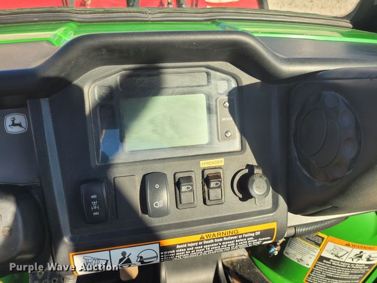 image for item DM1050 2015 John Deere 825i Gator utility vehicle