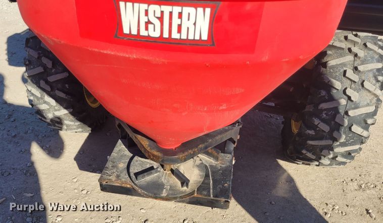 image for item DM1050 2015 John Deere 825i Gator utility vehicle