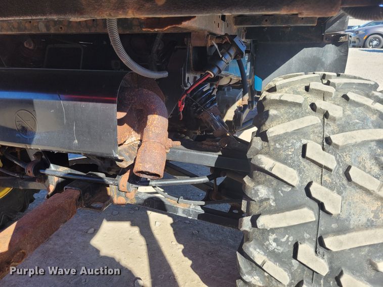 image for item DM1050 2015 John Deere 825i Gator utility vehicle