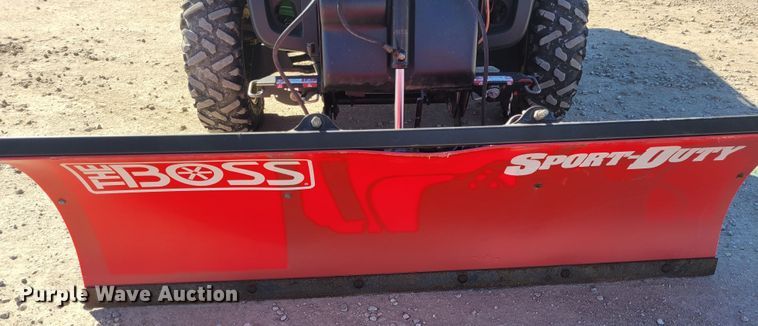 image for item DM1050 2015 John Deere 825i Gator utility vehicle