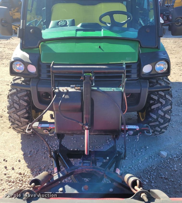image for item DM1050 2015 John Deere 825i Gator utility vehicle
