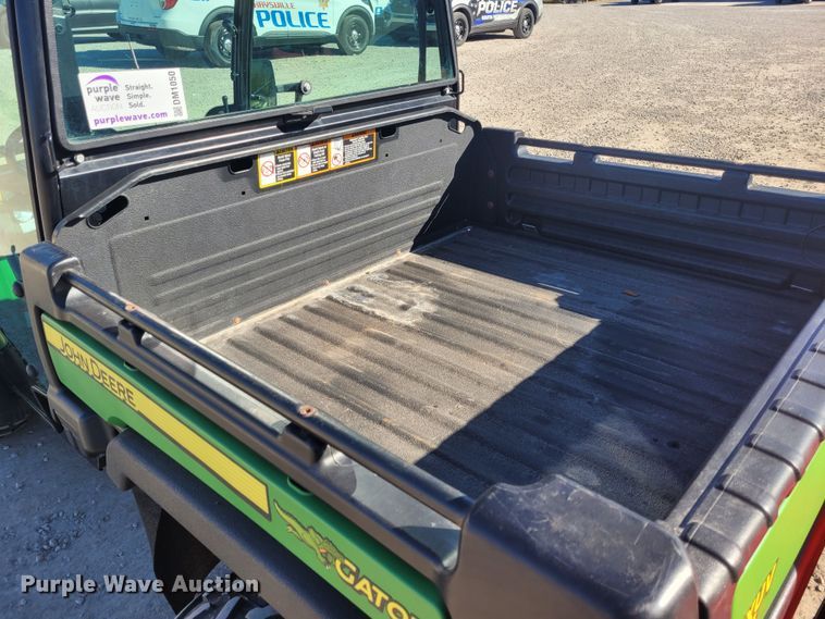 image for item DM1050 2015 John Deere 825i Gator utility vehicle