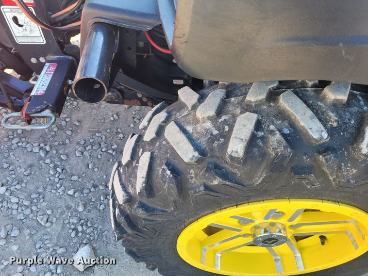 image for item DM1050 2015 John Deere 825i Gator utility vehicle