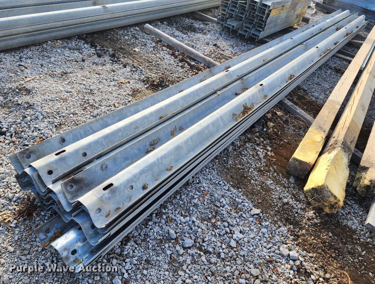 image for item DM4794 (20) 26'L guard rails