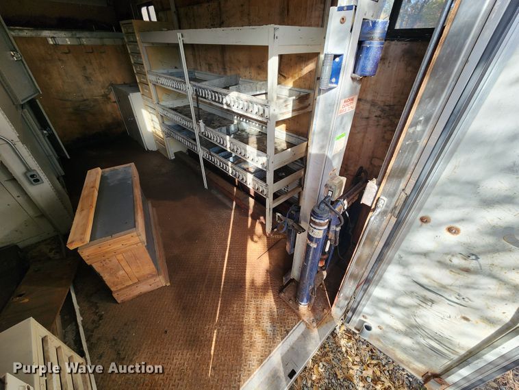 image for item DM4811 Us Truck Body  van body