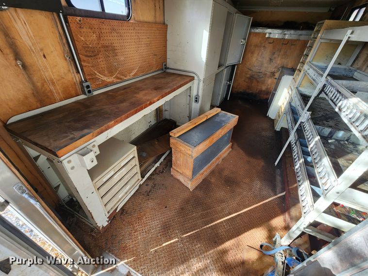 image for item DM4811 Us Truck Body  van body