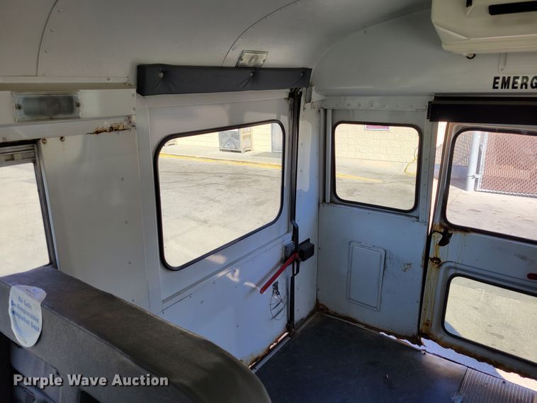 image for item DM8072 2004 GMC C5500  school bus