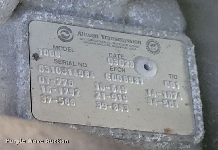 image for item DM8072 2004 GMC C5500  school bus