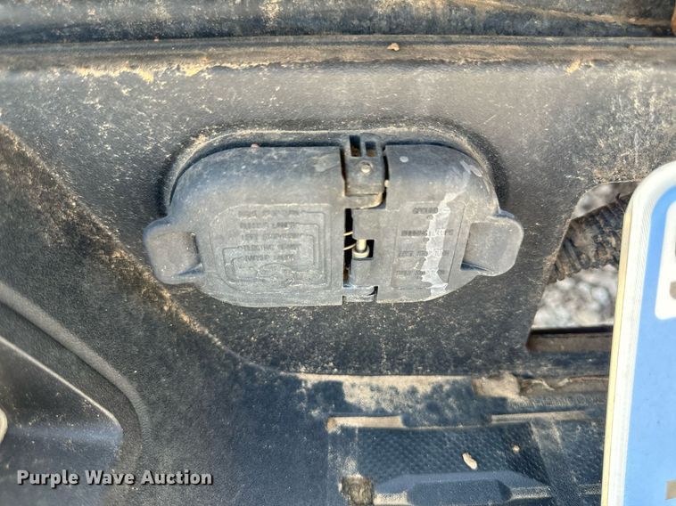 image for item DM8260 2017 Toyota Tacoma  Access Cab pickup truck