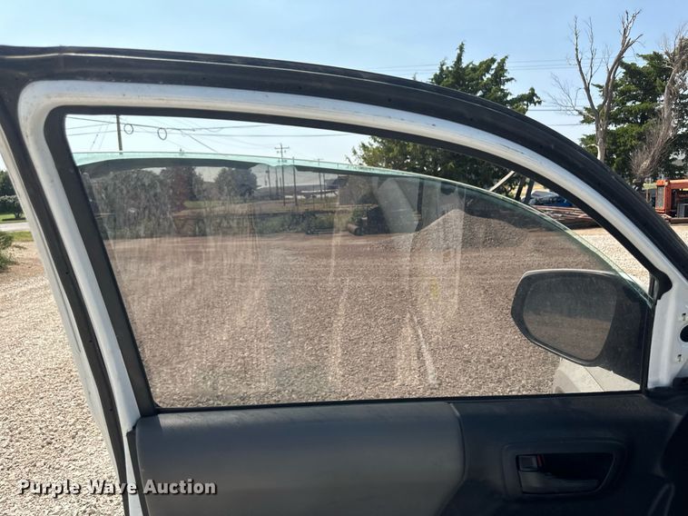 image for item DM8260 2017 Toyota Tacoma  Access Cab pickup truck