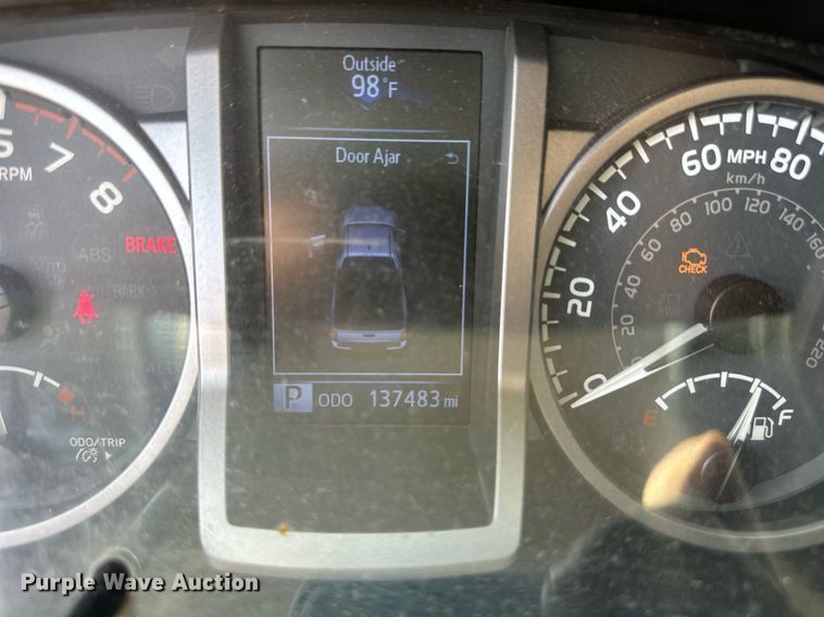 image for item DM8260 2017 Toyota Tacoma  Access Cab pickup truck