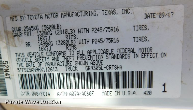 image for item DM8260 2017 Toyota Tacoma  Access Cab pickup truck