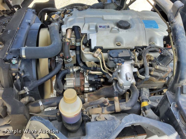 image for item DN6891 2006 Mitsubishi FUSO  flatbed truck