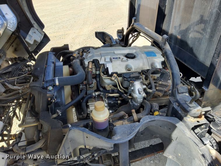 image for item DN6891 2006 Mitsubishi FUSO  flatbed truck