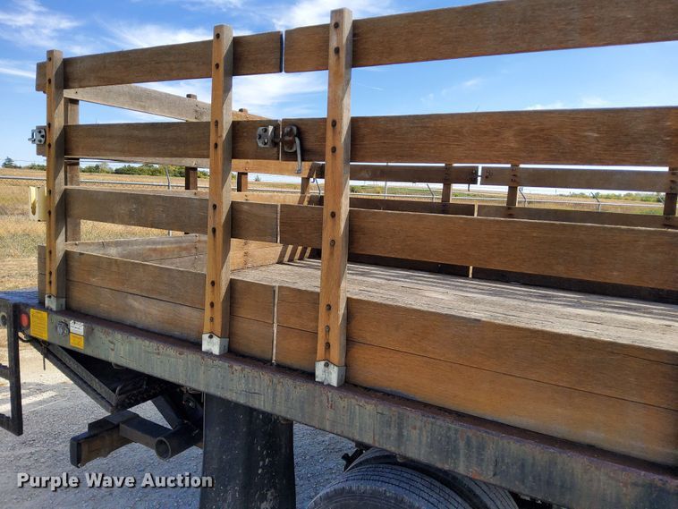 image for item DN6891 2006 Mitsubishi FUSO  flatbed truck