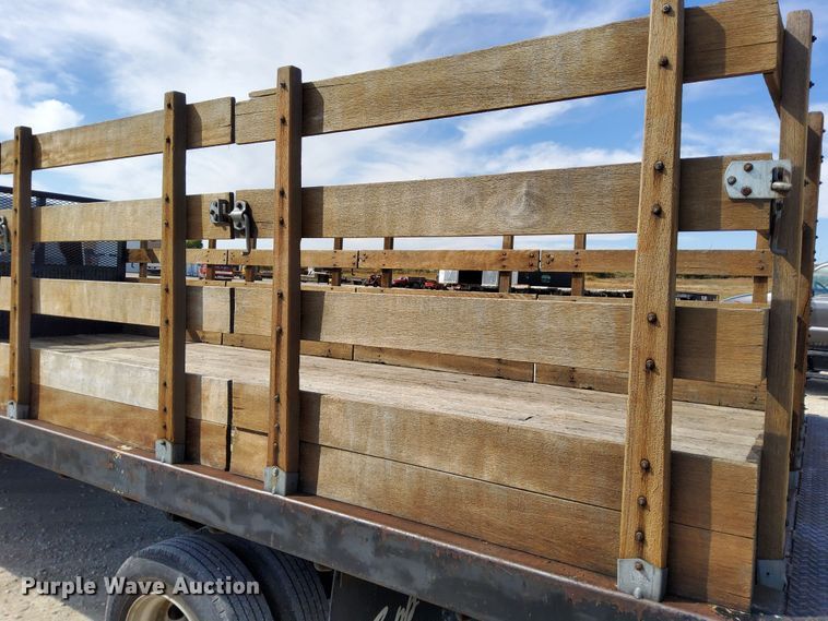 image for item DN6891 2006 Mitsubishi FUSO  flatbed truck