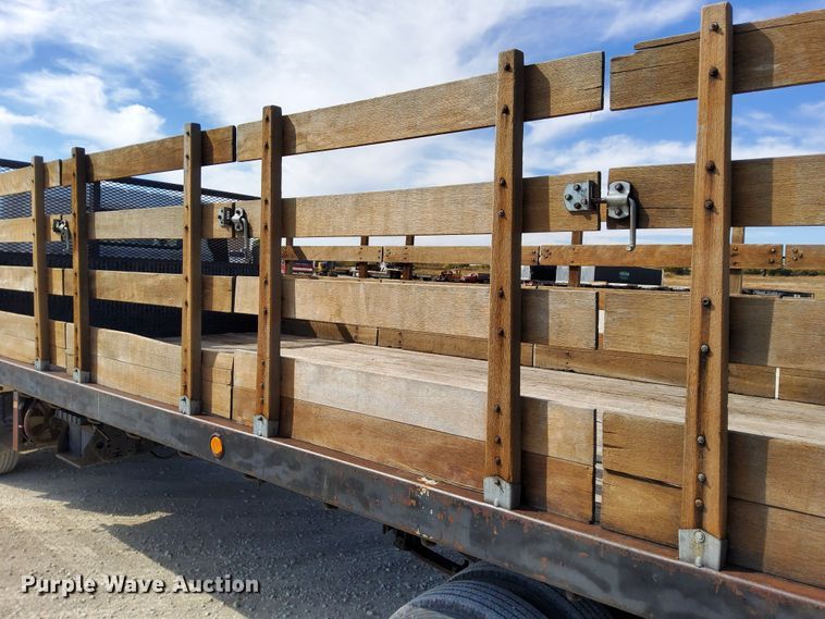 image for item DN6891 2006 Mitsubishi FUSO  flatbed truck