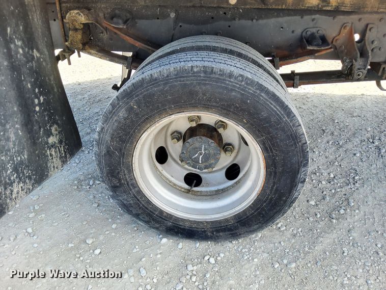 image for item DN6891 2006 Mitsubishi FUSO  flatbed truck