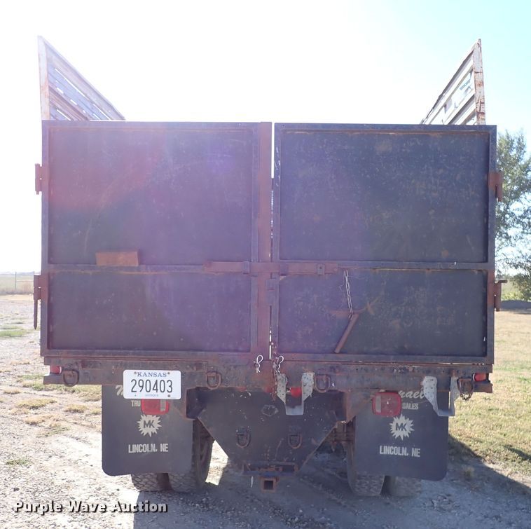 image for item DN6904 1984 Chevrolet C60  grain truck