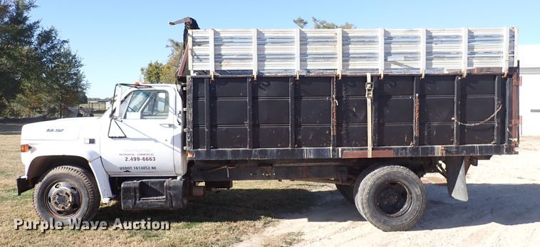 image for item DN6904 1984 Chevrolet C60  grain truck