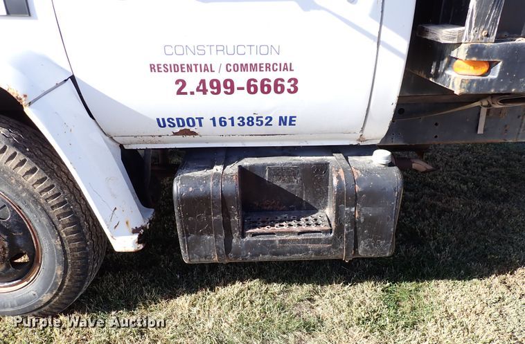 image for item DN6904 1984 Chevrolet C60  grain truck