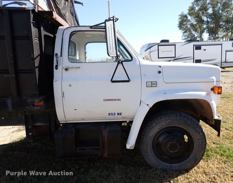 image for item DN6904 1984 Chevrolet C60  grain truck