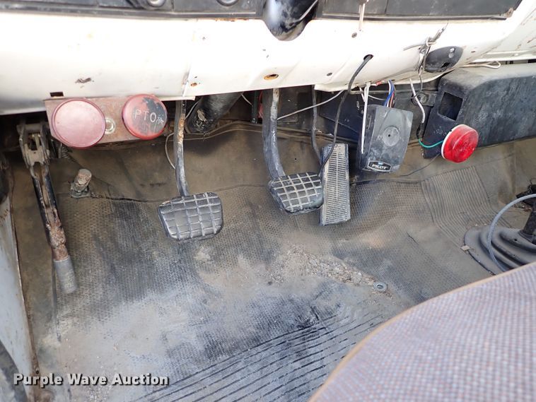 image for item DN6904 1984 Chevrolet C60  grain truck