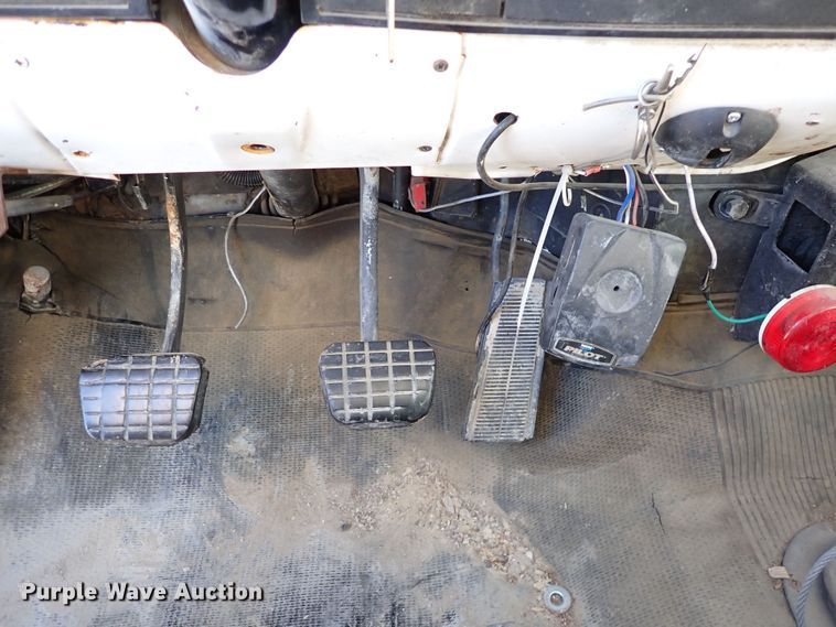 image for item DN6904 1984 Chevrolet C60  grain truck