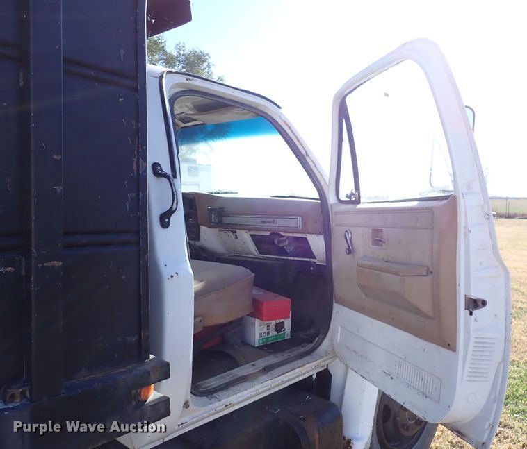 image for item DN6904 1984 Chevrolet C60  grain truck