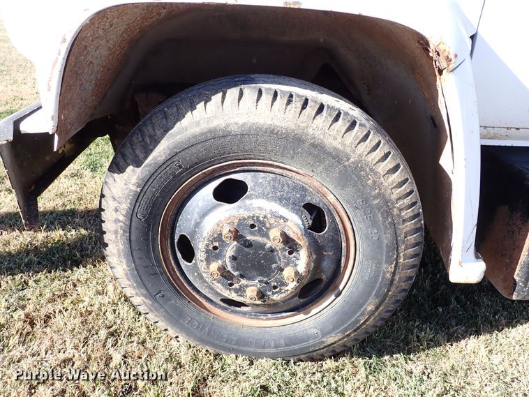 image for item DN6904 1984 Chevrolet C60  grain truck