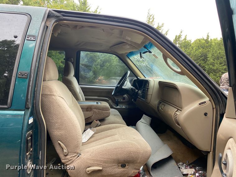 image for item DN8012 1998 Chevrolet K1500  Ext. Cab pickup truck