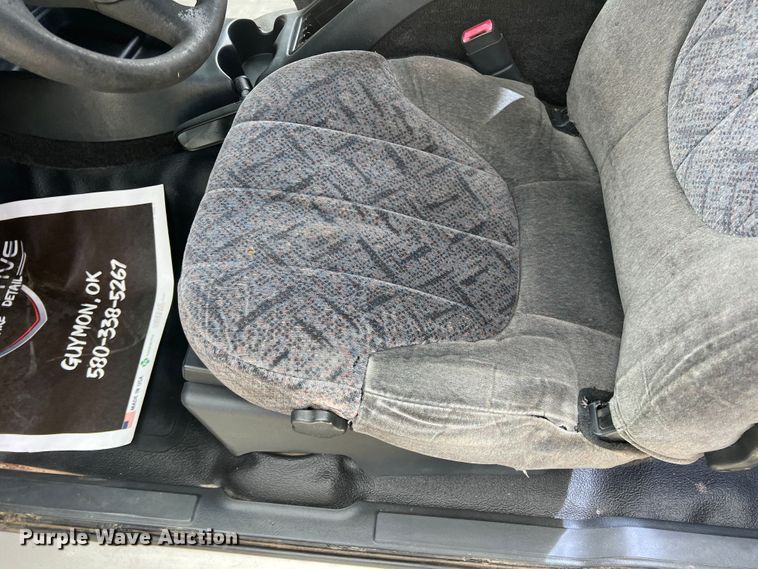 image for item DO8749 2002 GMC Sonoma  Ext. Cab pickup truck