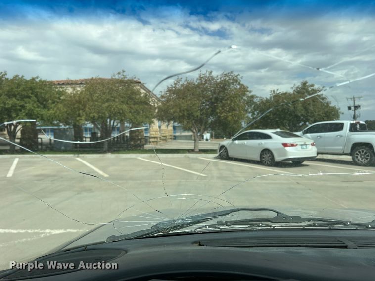 image for item DO8749 2002 GMC Sonoma  Ext. Cab pickup truck