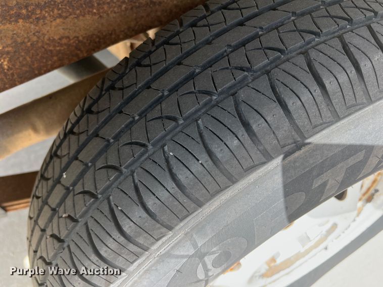 image for item DO8749 2002 GMC Sonoma  Ext. Cab pickup truck