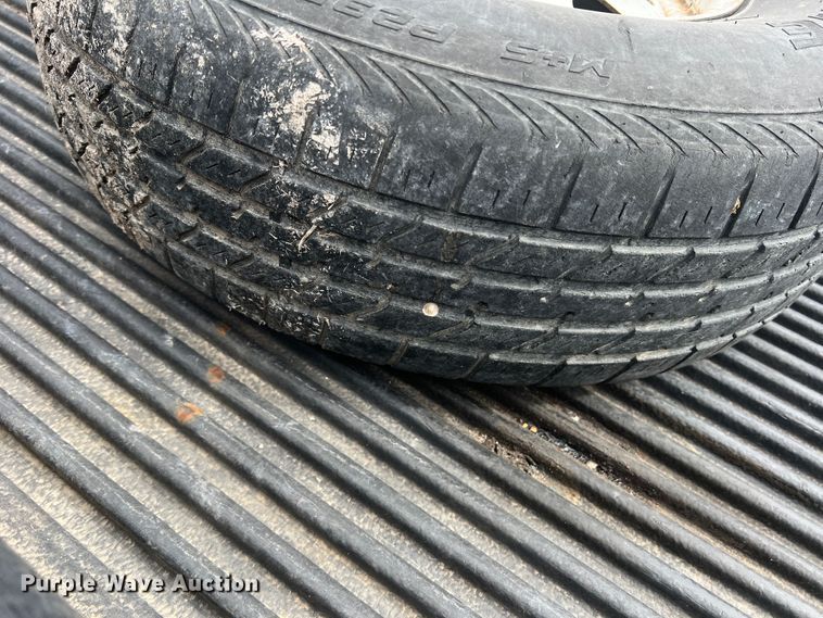 image for item DO8749 2002 GMC Sonoma  Ext. Cab pickup truck