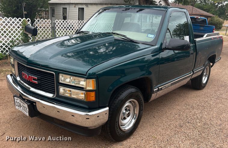image for item DO8805 1995 GMC Sierra C1500  pickup truck