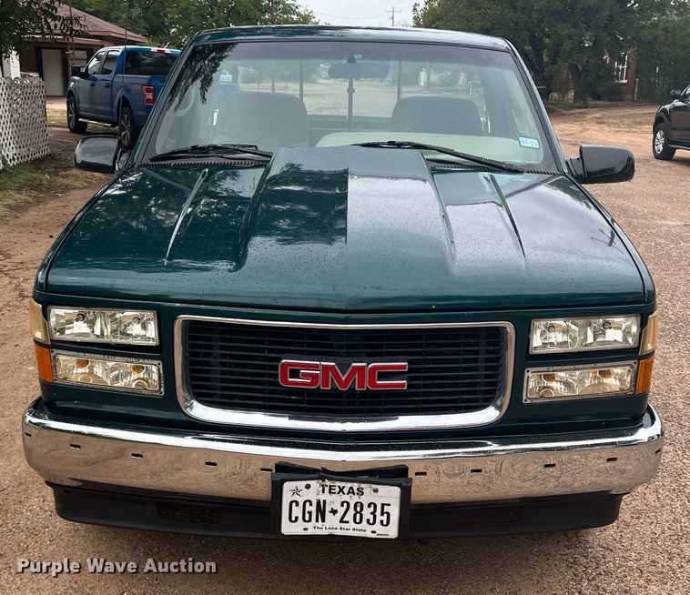 image for item DO8805 1995 GMC Sierra C1500  pickup truck