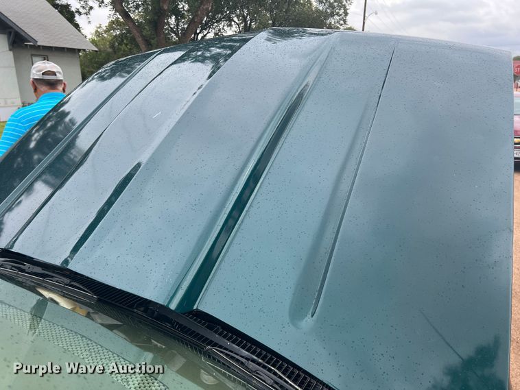 image for item DO8805 1995 GMC Sierra C1500  pickup truck