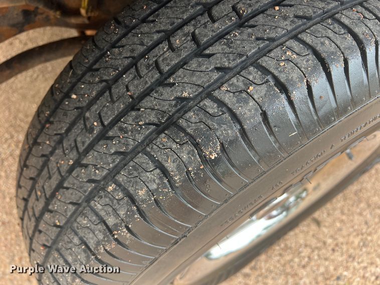 image for item DO8805 1995 GMC Sierra C1500  pickup truck